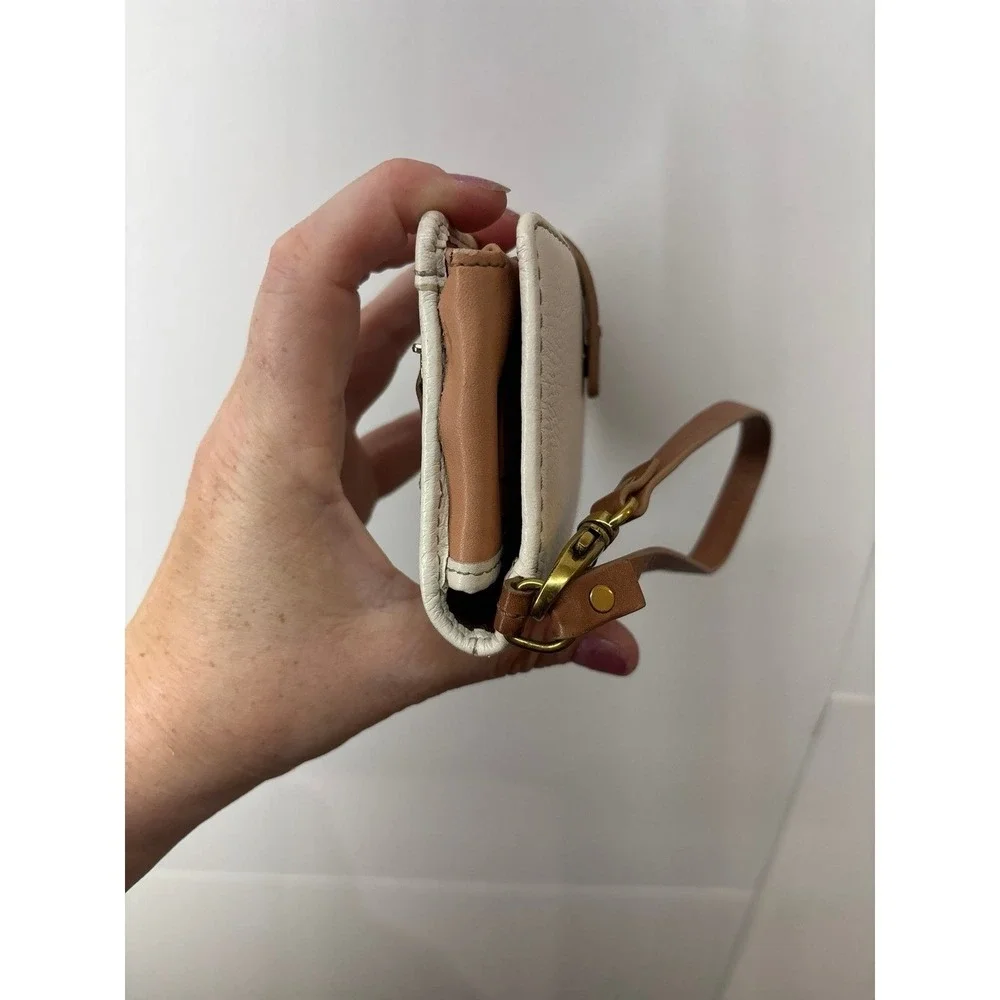 Fossil Cream & Brown Wristlet Wallet (AS IS)